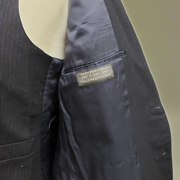 Christian Dior Pinstriped Blazer and Vest - Picture 7 of 9